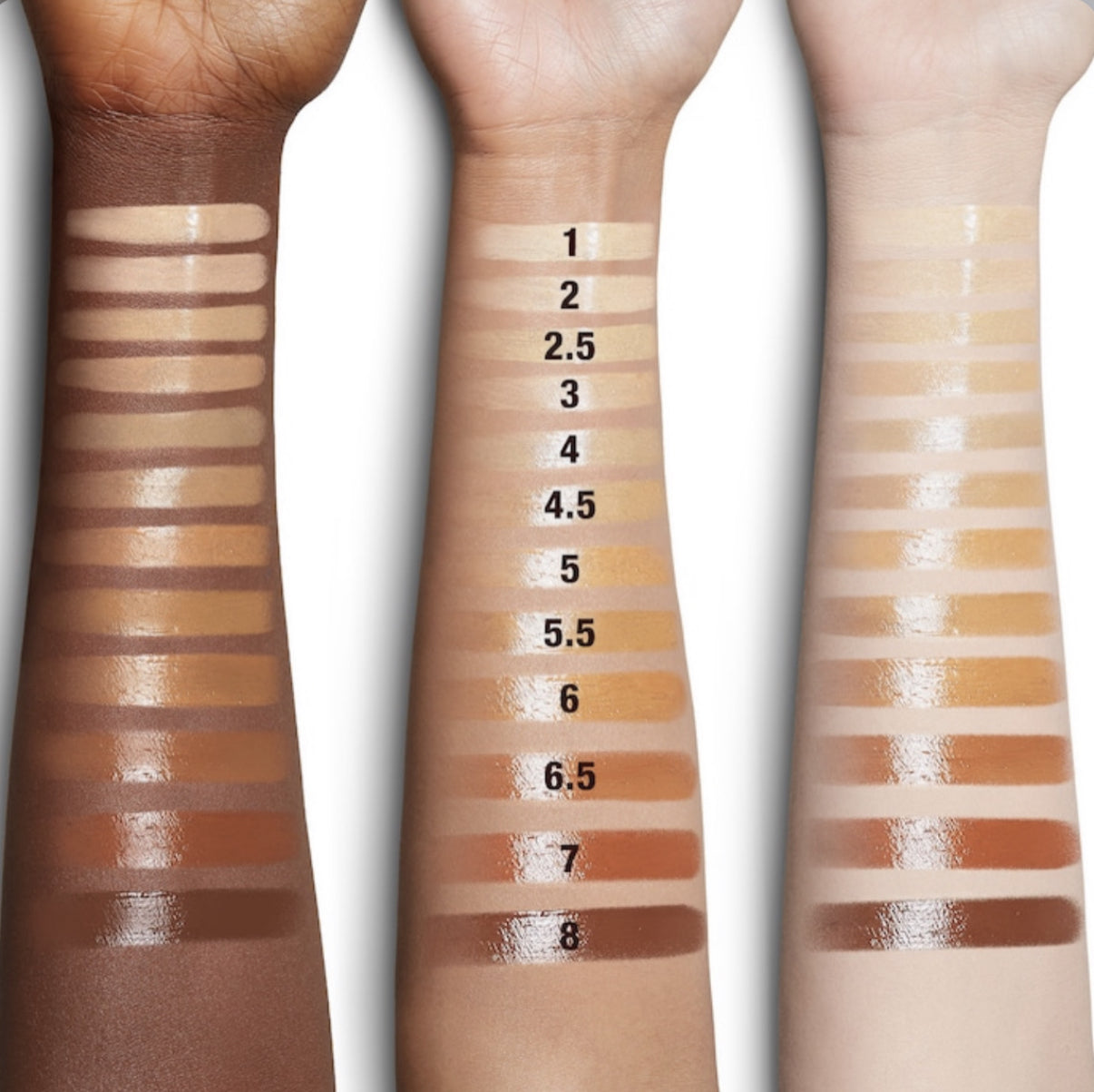 Charlotte Tilbury - Hollywood Flawless Filter | 2 Fair - Peachy beige for light skin tones