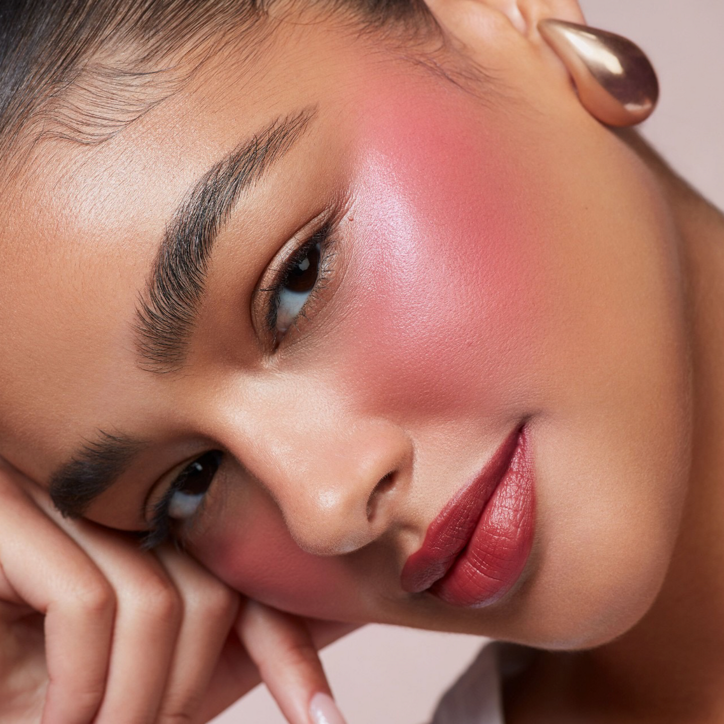 Patrick Ta - Major Headlines - Double-Take Creme & Powder Blush Duo | She's Giving (vibrant blue pink)